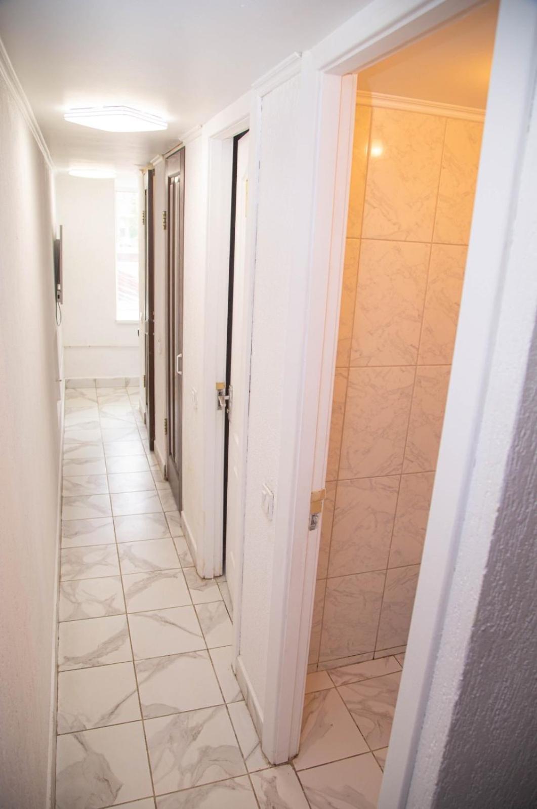 Sun City Hostel 4 Kiev Extérieur photo